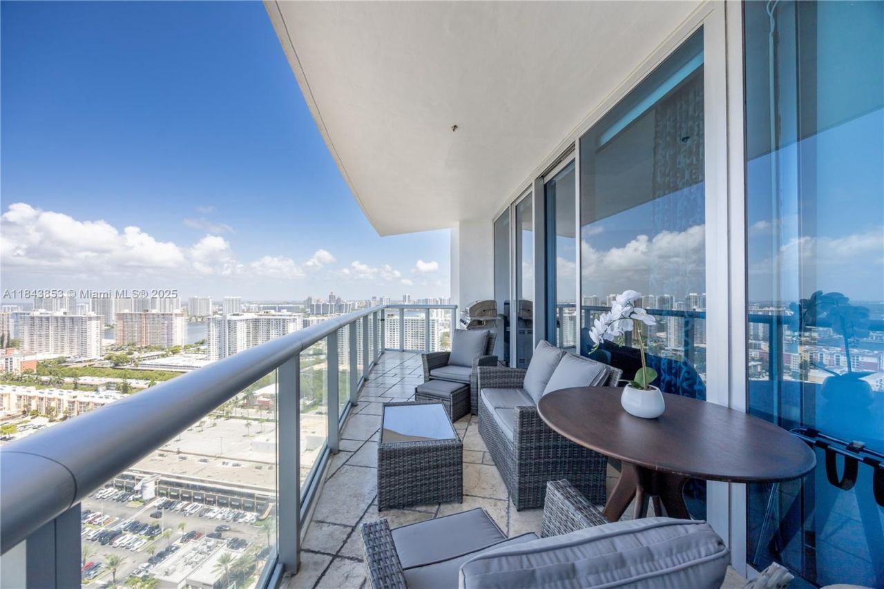 17001 Collins Ave, Unit 3005, Sunny Isles Beach, FL 33160 Photo