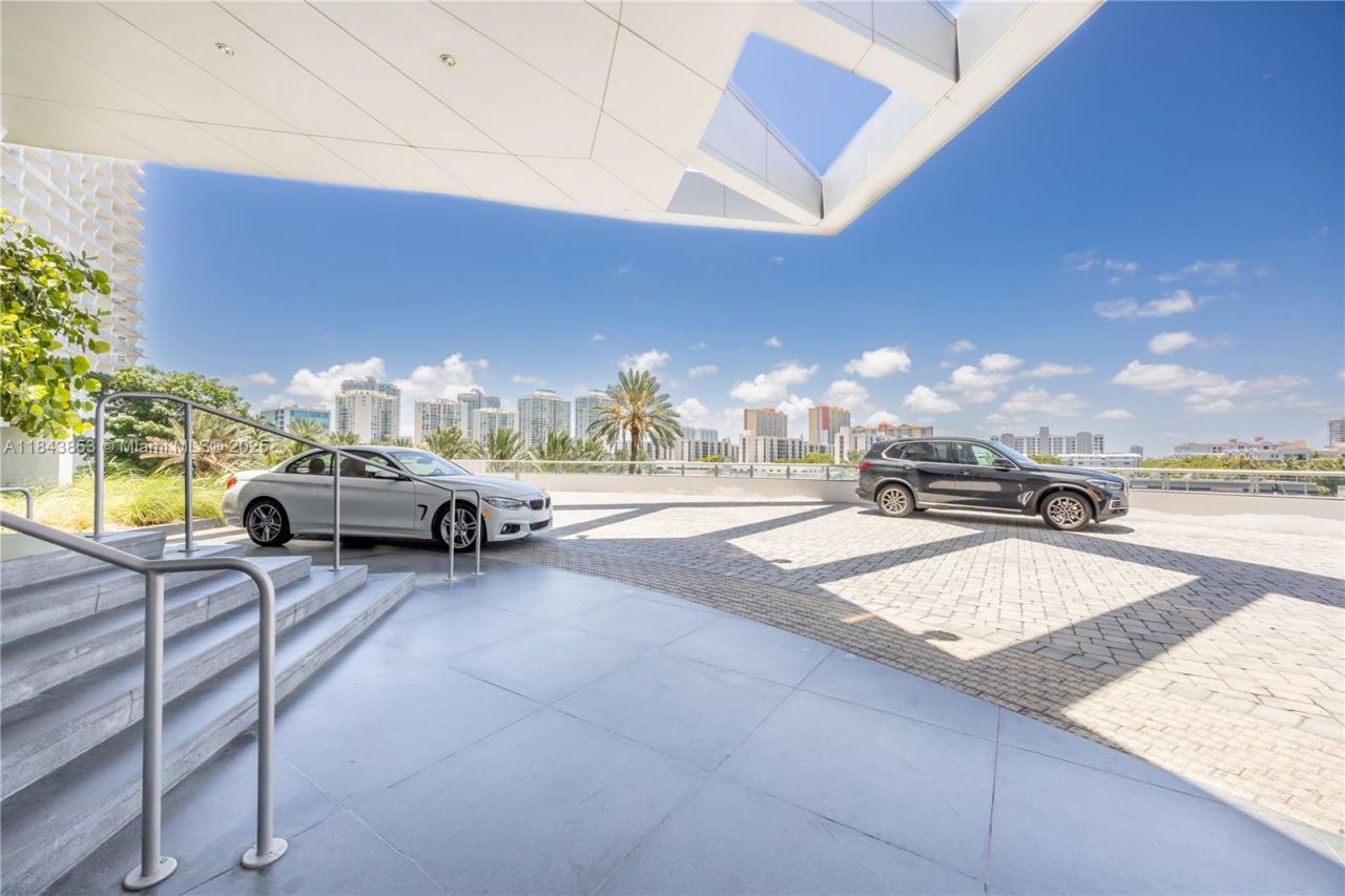 17001 Collins Ave, Unit 3005, Sunny Isles Beach, FL 33160 Photo