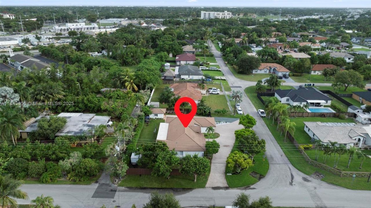 28401 SW 158th Ct, Homestead, FL 33033 Photo