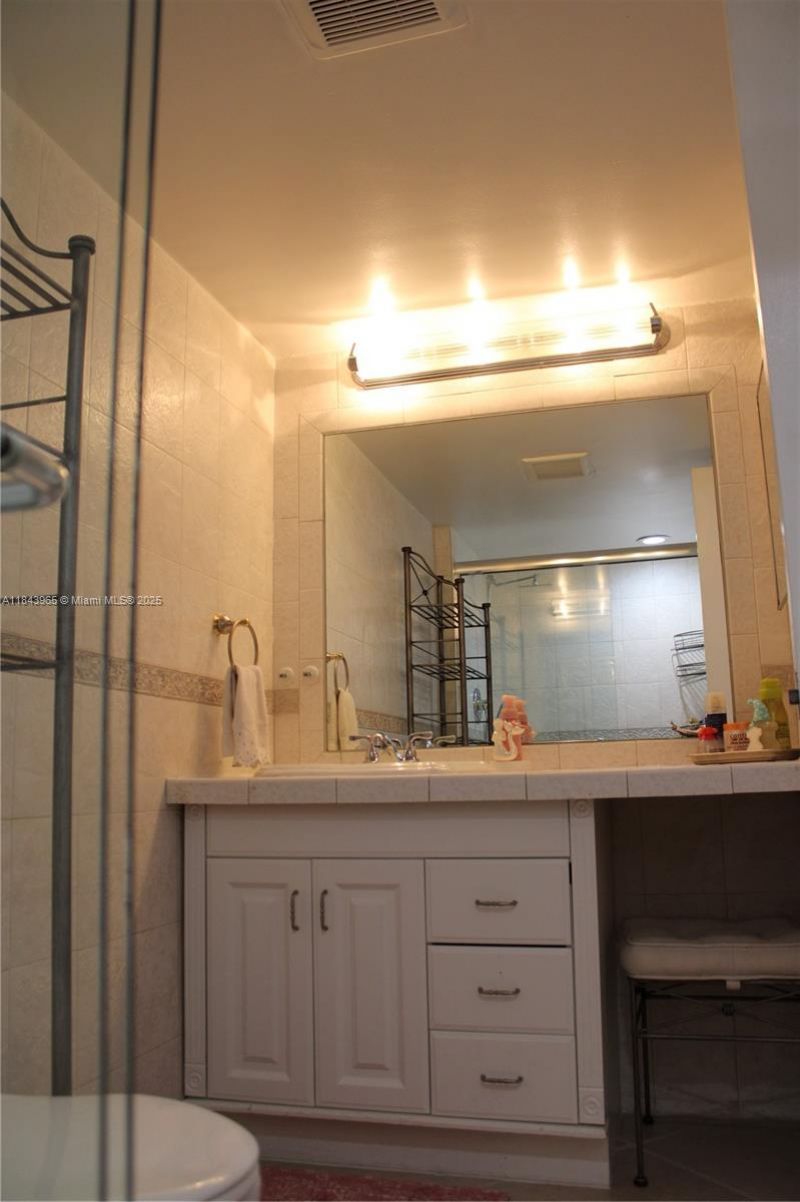 16051 Blatt Blvd, Unit 106, Weston, FL 33326 Photo