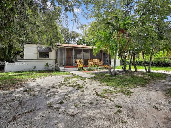 North Miami, FL 33161