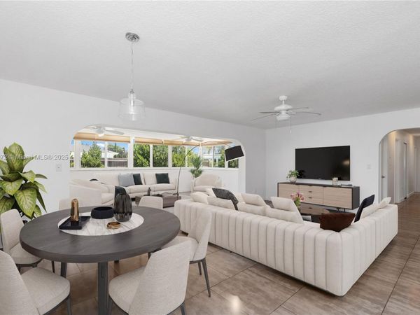 9215 SW 178th Ter, Palmetto Bay, FL 33157