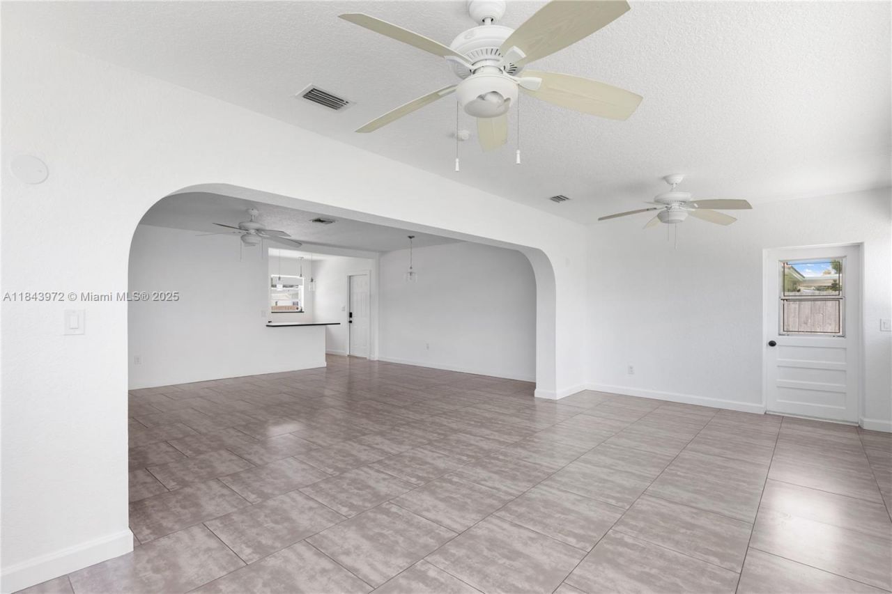 9215 SW 178th Ter, Palmetto Bay, FL 33157 Photo