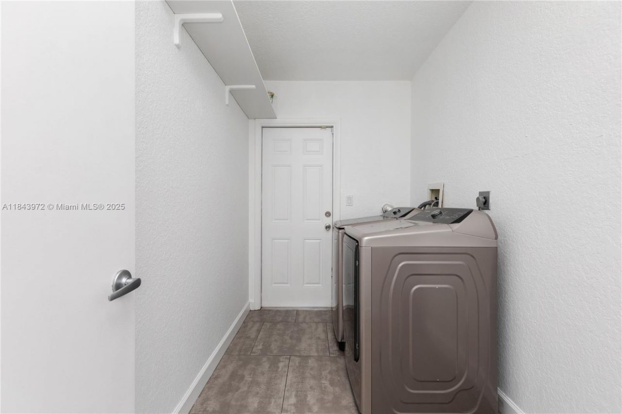 9215 SW 178th Ter, Palmetto Bay, FL 33157 Photo