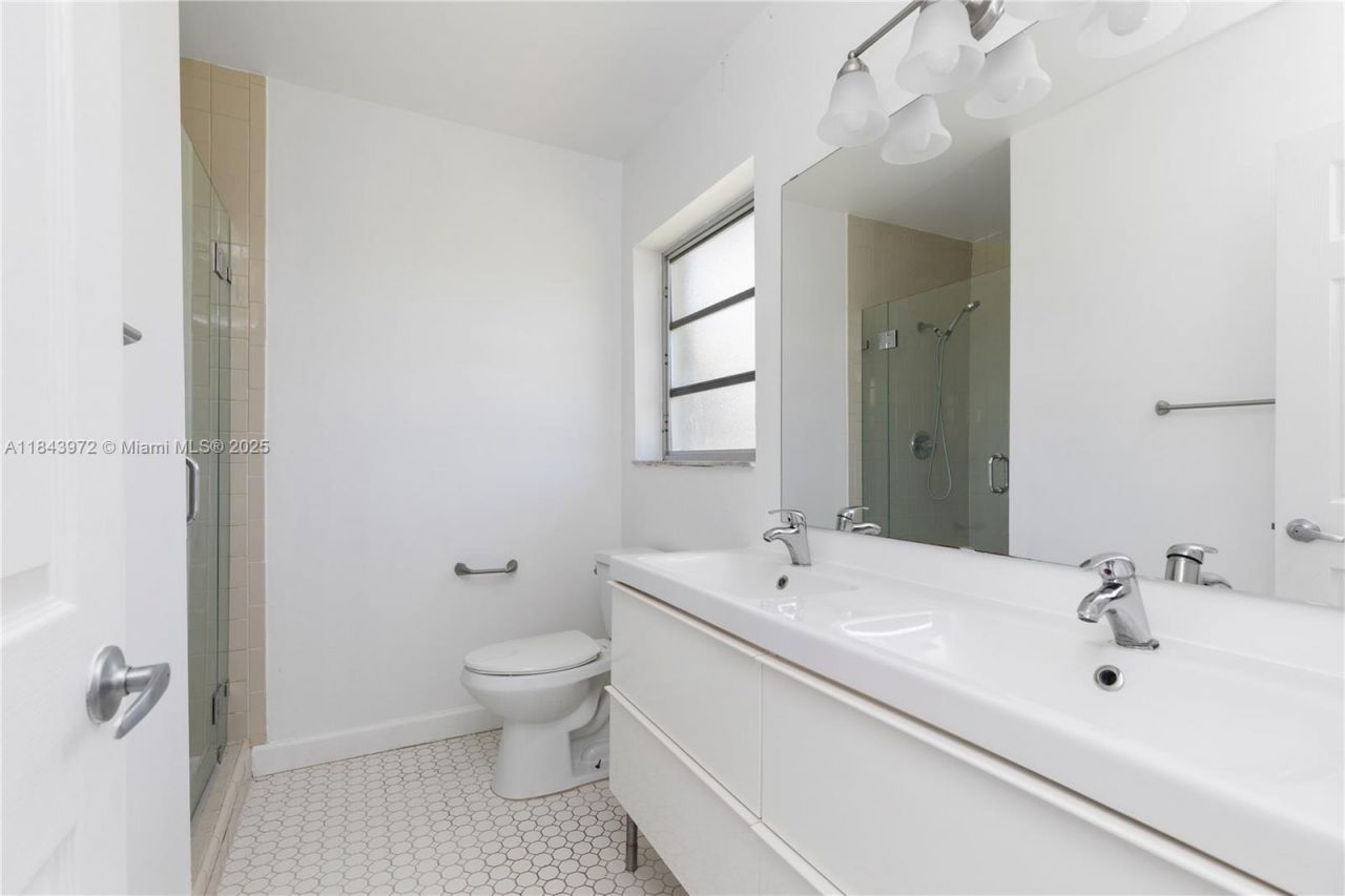 9215 SW 178th Ter, Palmetto Bay, FL 33157 Photo