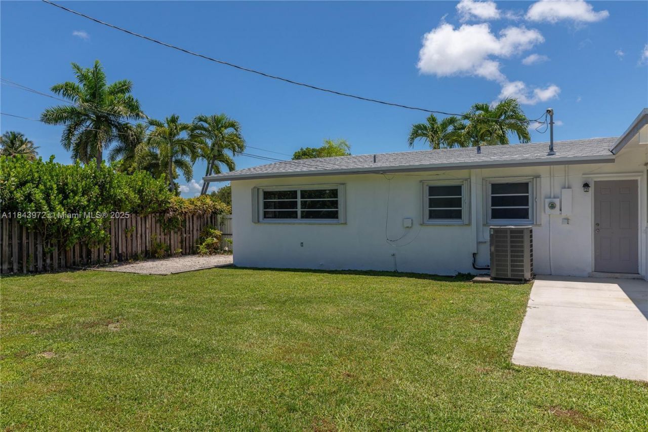 9215 SW 178th Ter, Palmetto Bay, FL 33157 Photo