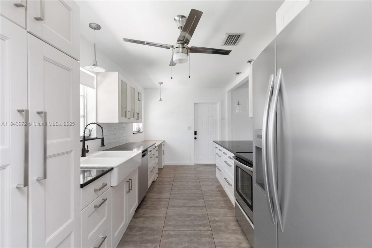 9215 SW 178th Ter, Palmetto Bay, FL 33157 Photo