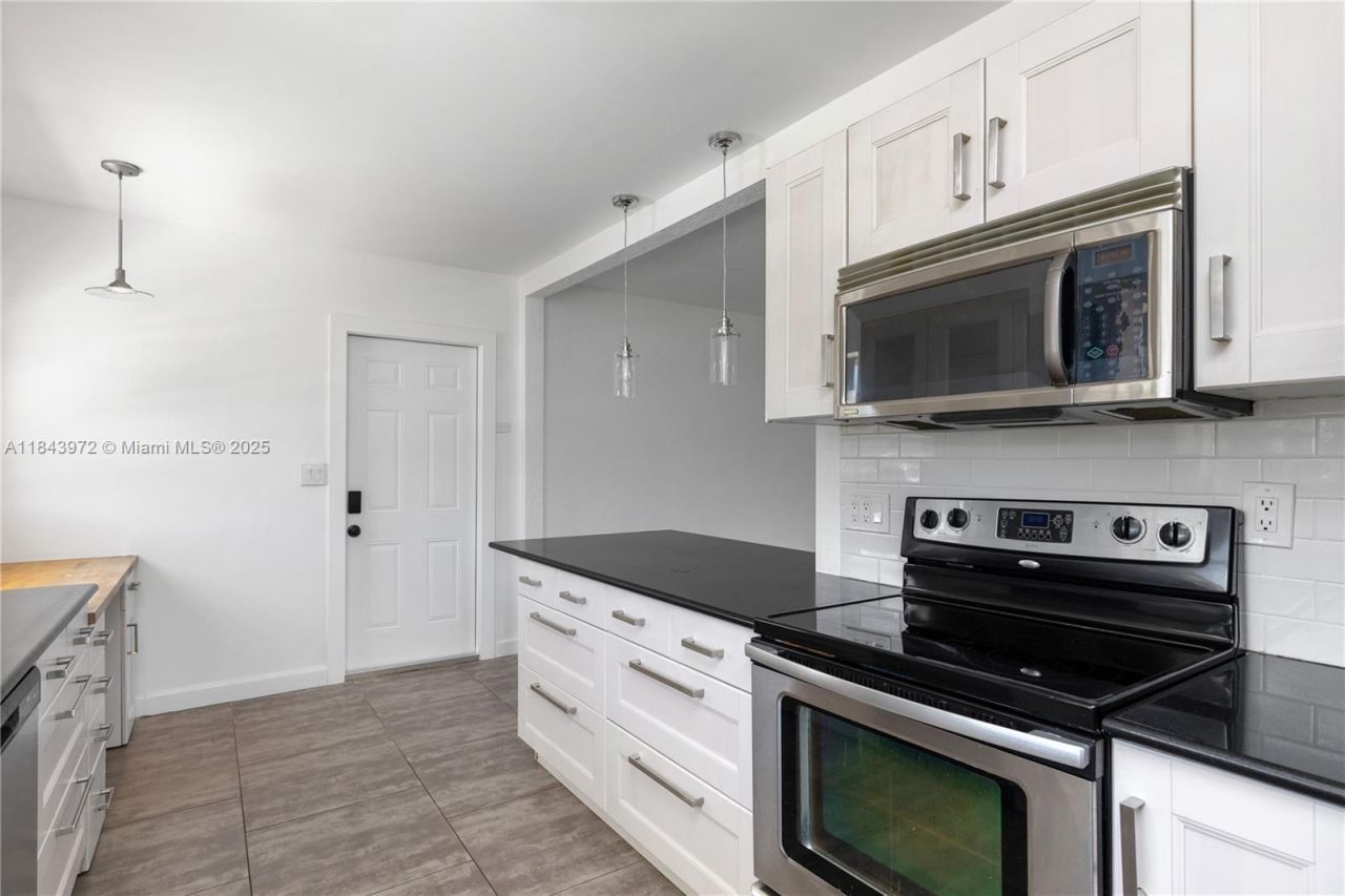 9215 SW 178th Ter, Palmetto Bay, FL 33157 Photo