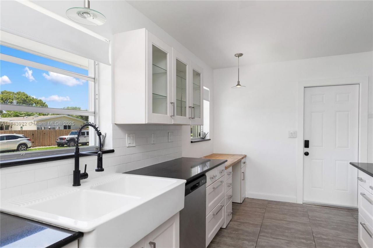 9215 SW 178th Ter, Palmetto Bay, FL 33157 Photo