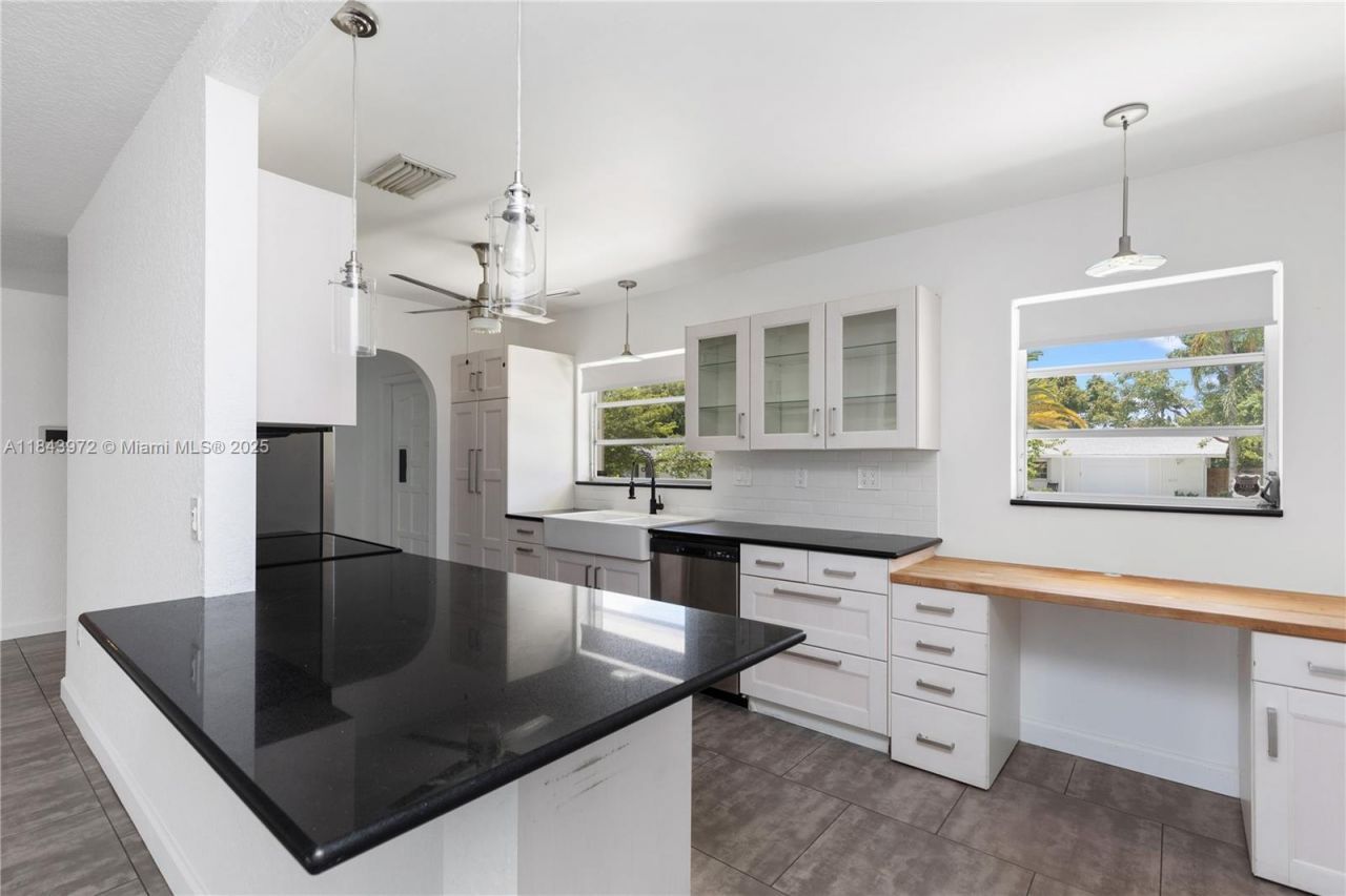 9215 SW 178th Ter, Palmetto Bay, FL 33157 Photo