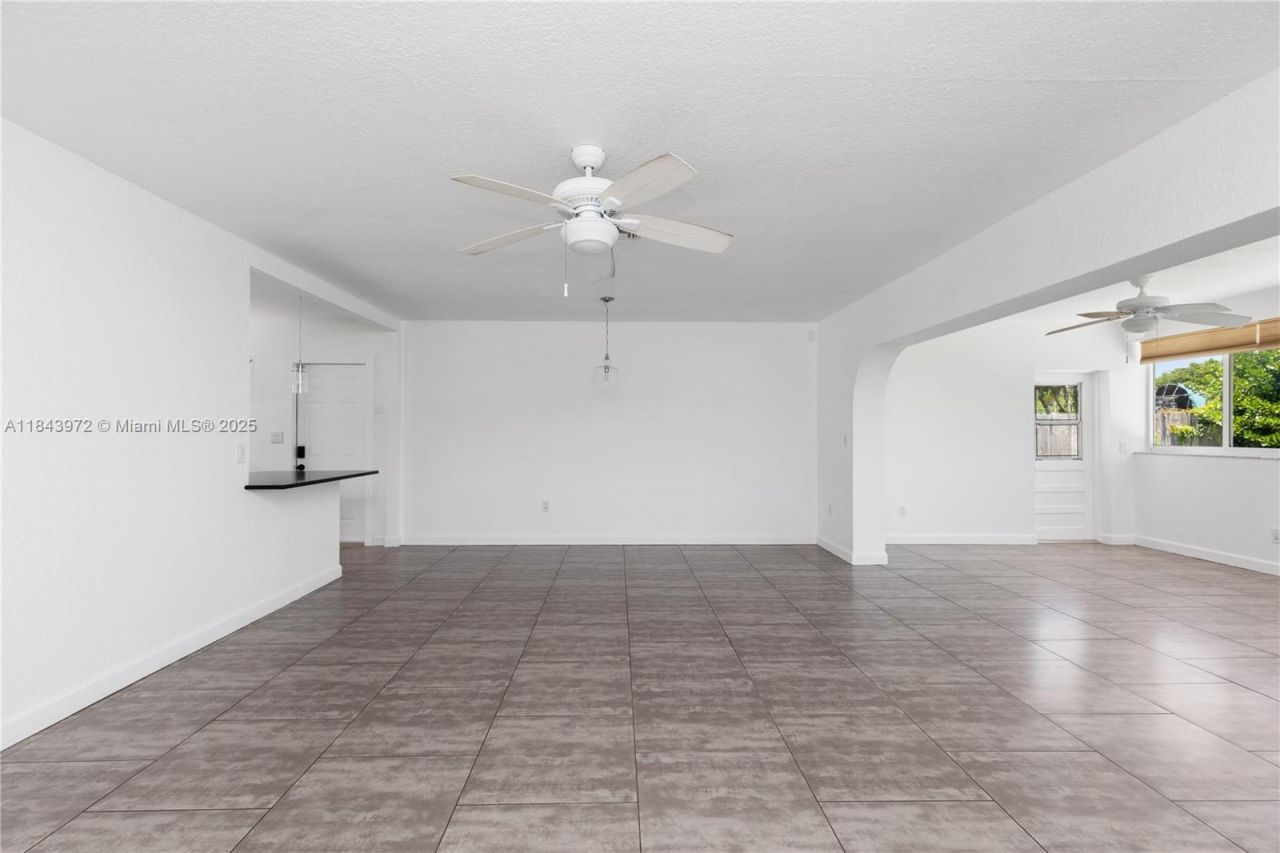 9215 SW 178th Ter, Palmetto Bay, FL 33157 Photo