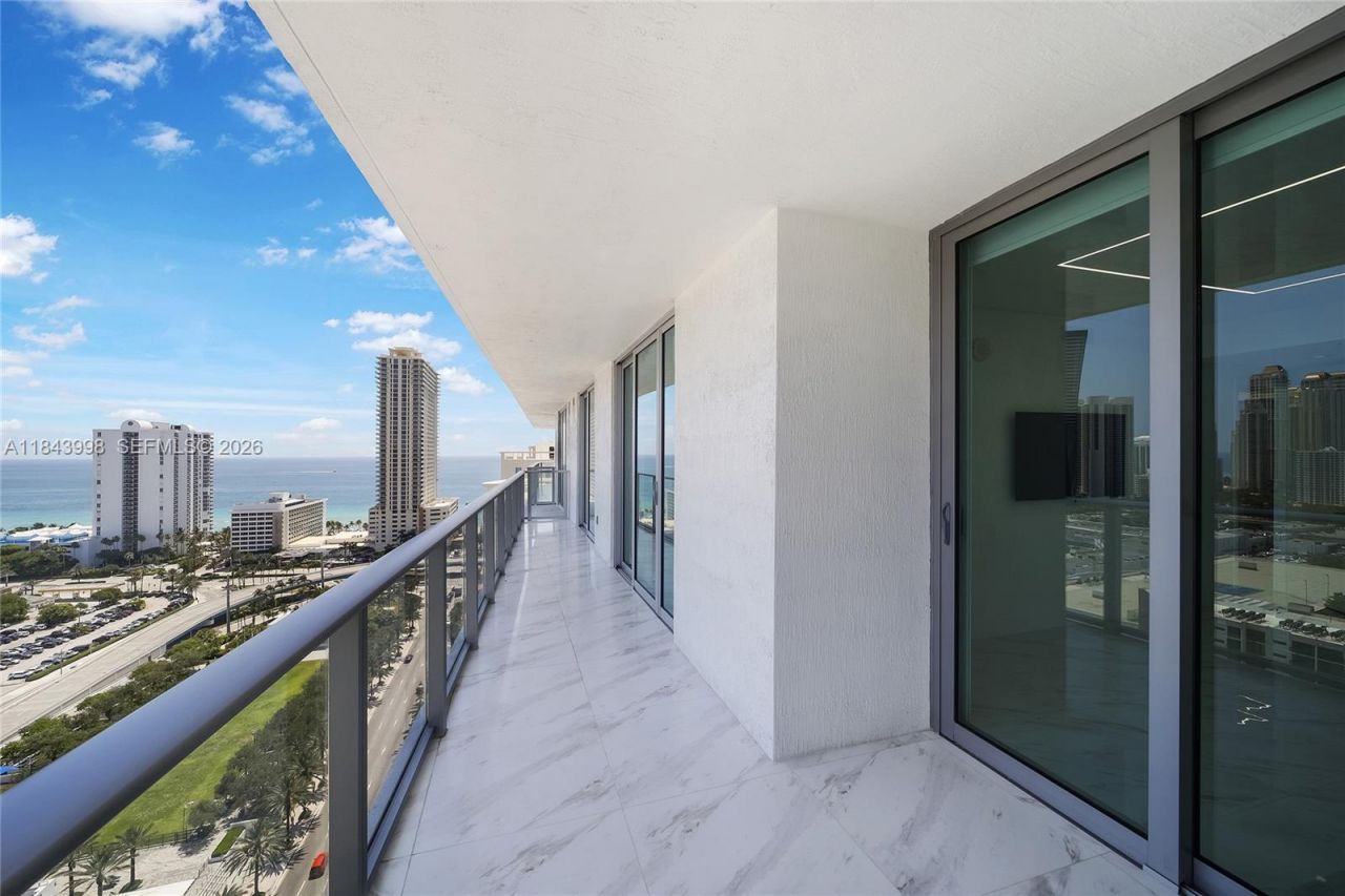 300 Sunny Isles Blvd, Unit 4-2203, Sunny Isles Beach, FL 33160 Photo