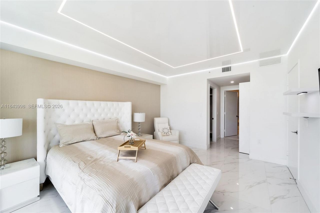 300 Sunny Isles Blvd, Unit 4-2203, Sunny Isles Beach, FL 33160 Photo