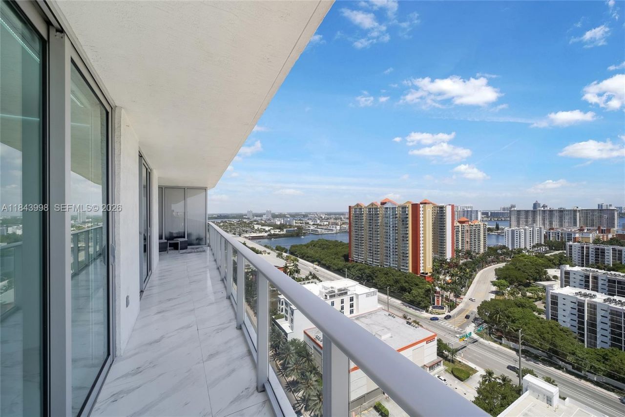 300 Sunny Isles Blvd, Unit 4-2203, Sunny Isles Beach, FL 33160 Photo