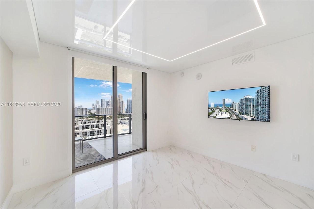 300 Sunny Isles Blvd, Unit 4-2203, Sunny Isles Beach, FL 33160 Photo