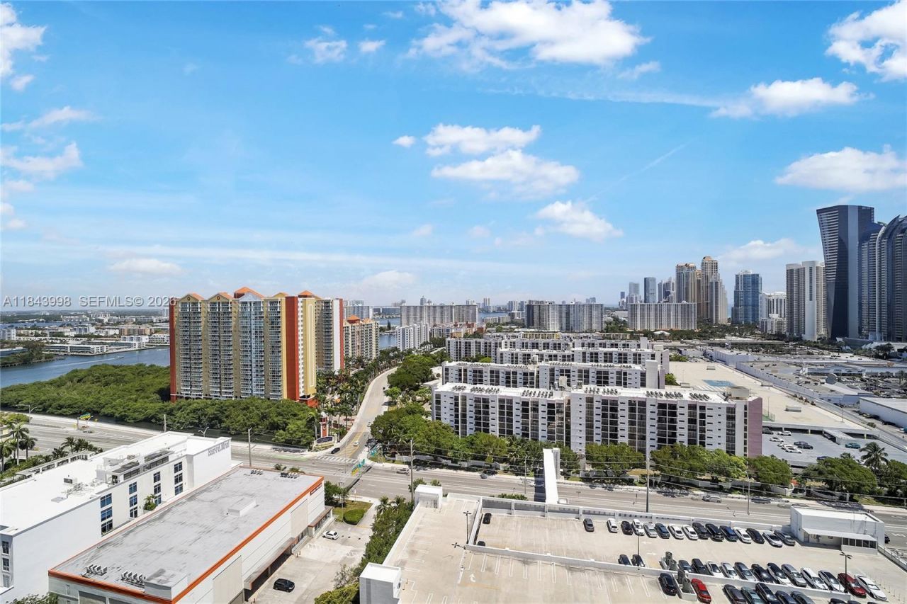 300 Sunny Isles Blvd, Unit 4-2203, Sunny Isles Beach, FL 33160 Photo