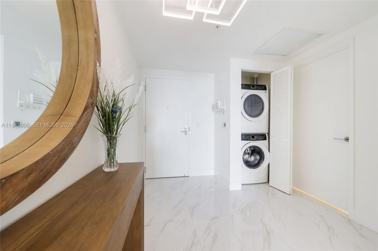 300 Sunny Isles Blvd, Unit 4-2203, Sunny Isles Beach, FL 33160 Photo