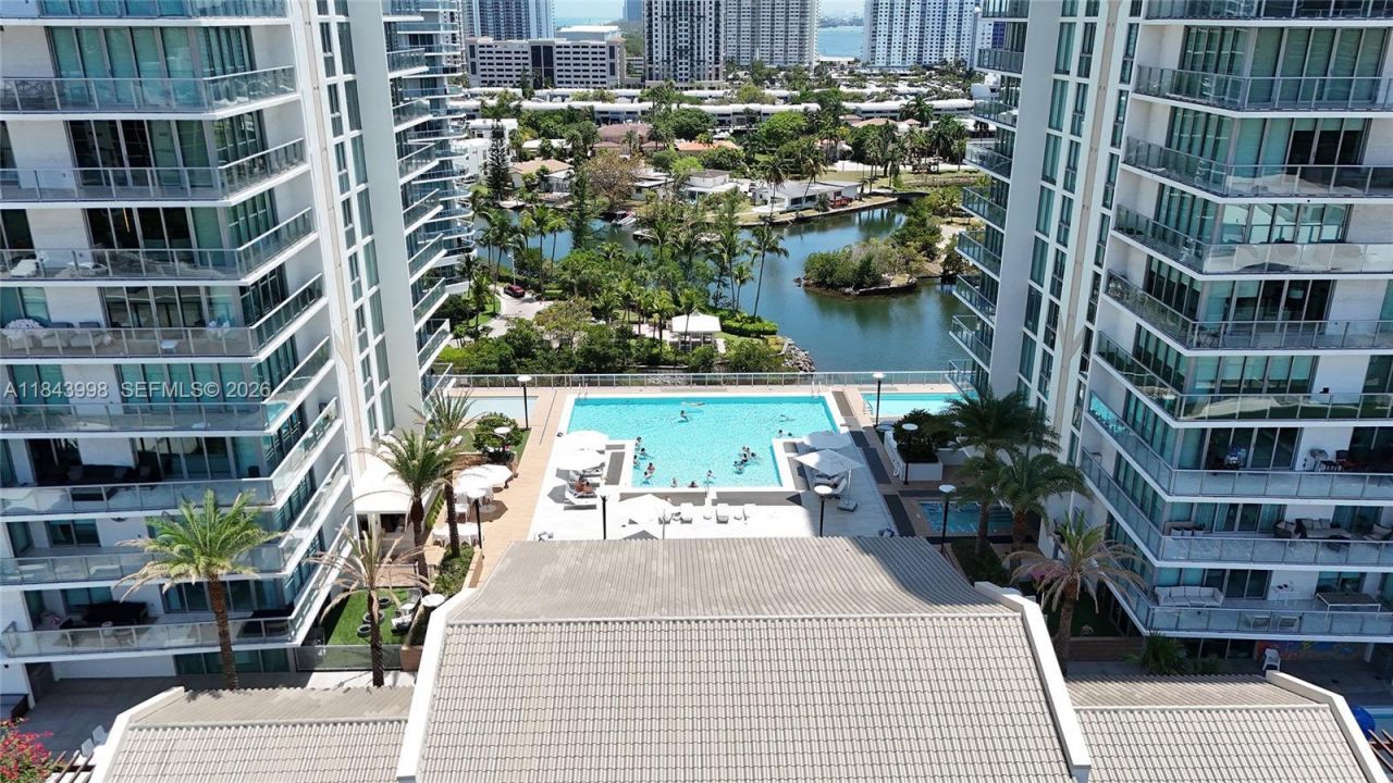 300 Sunny Isles Blvd, Unit 4-2203, Sunny Isles Beach, FL 33160 Photo
