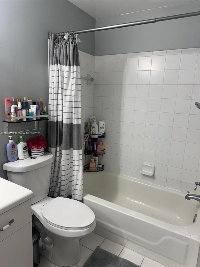 1051 Sorrento Dr, Weston, FL 33326 Photo