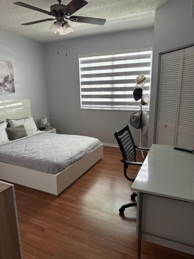 1051 Sorrento Dr, Weston, FL 33326 Photo