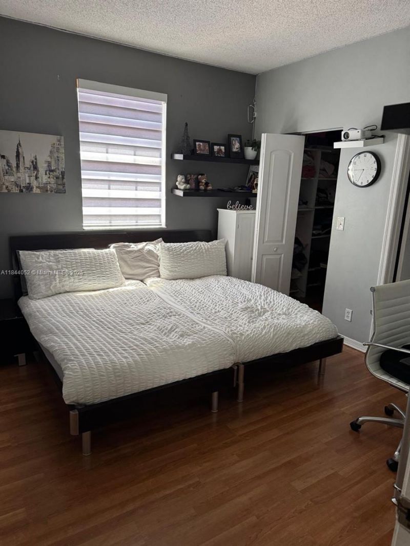 1051 Sorrento Dr, Weston, FL 33326 Photo