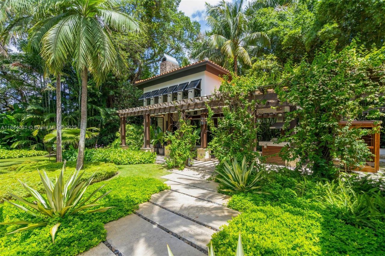 7320 SW 79th Ct, Miami, FL 33143 Photo