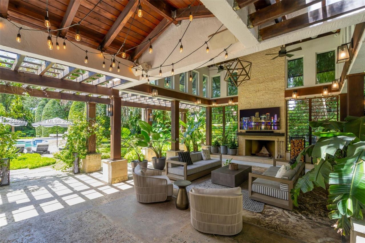 7320 SW 79th Ct, Miami, FL 33143 Photo