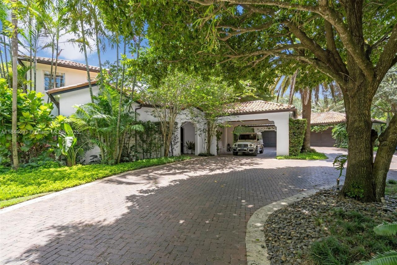 7320 SW 79th Ct, Miami, FL 33143 Photo