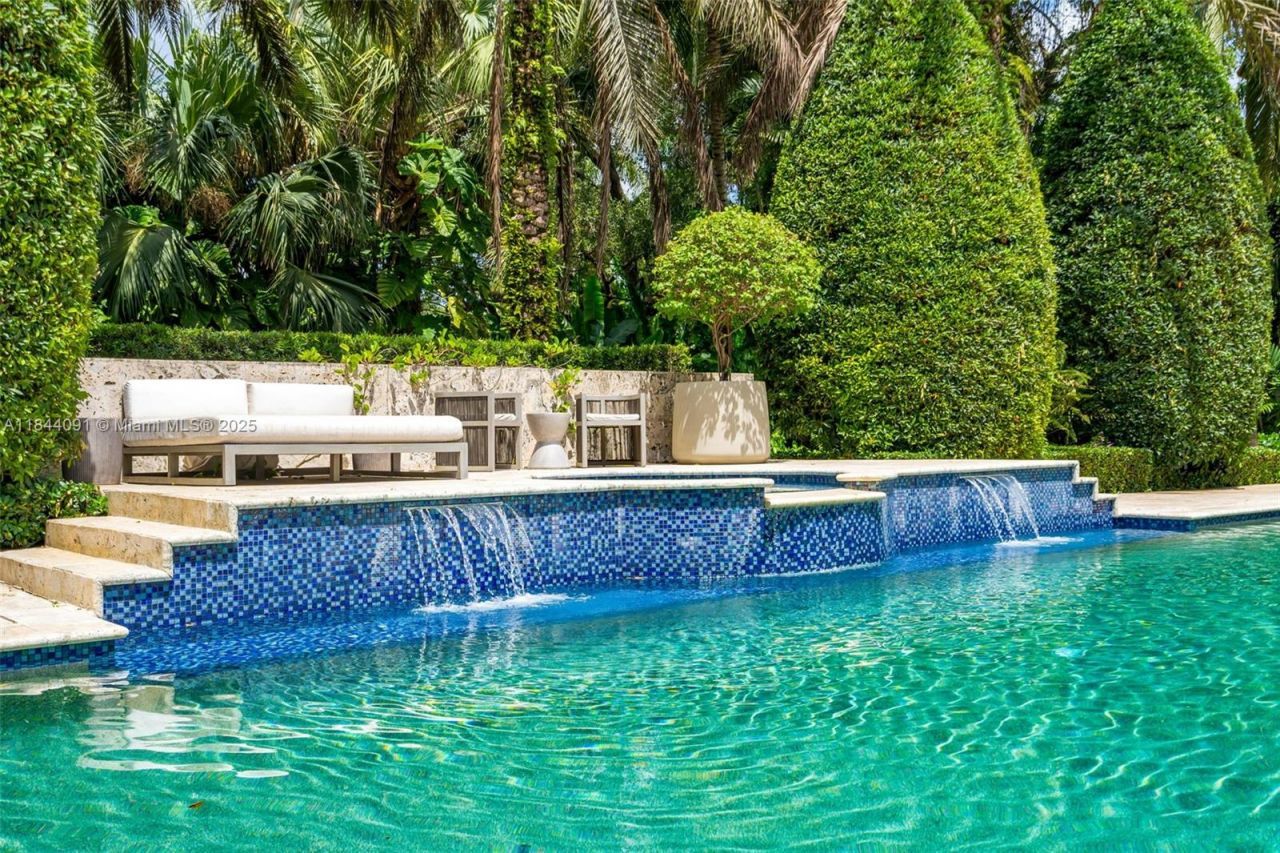 7320 SW 79th Ct, Miami, FL 33143 Photo