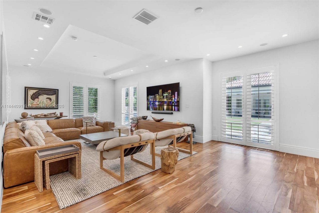 7320 SW 79th Ct, Miami, FL 33143 Photo