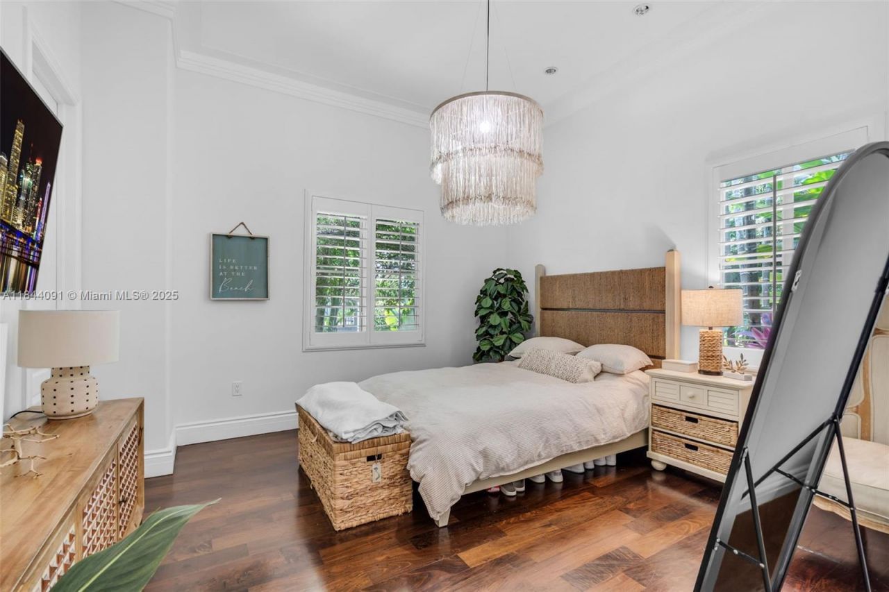 7320 SW 79th Ct, Miami, FL 33143 Photo