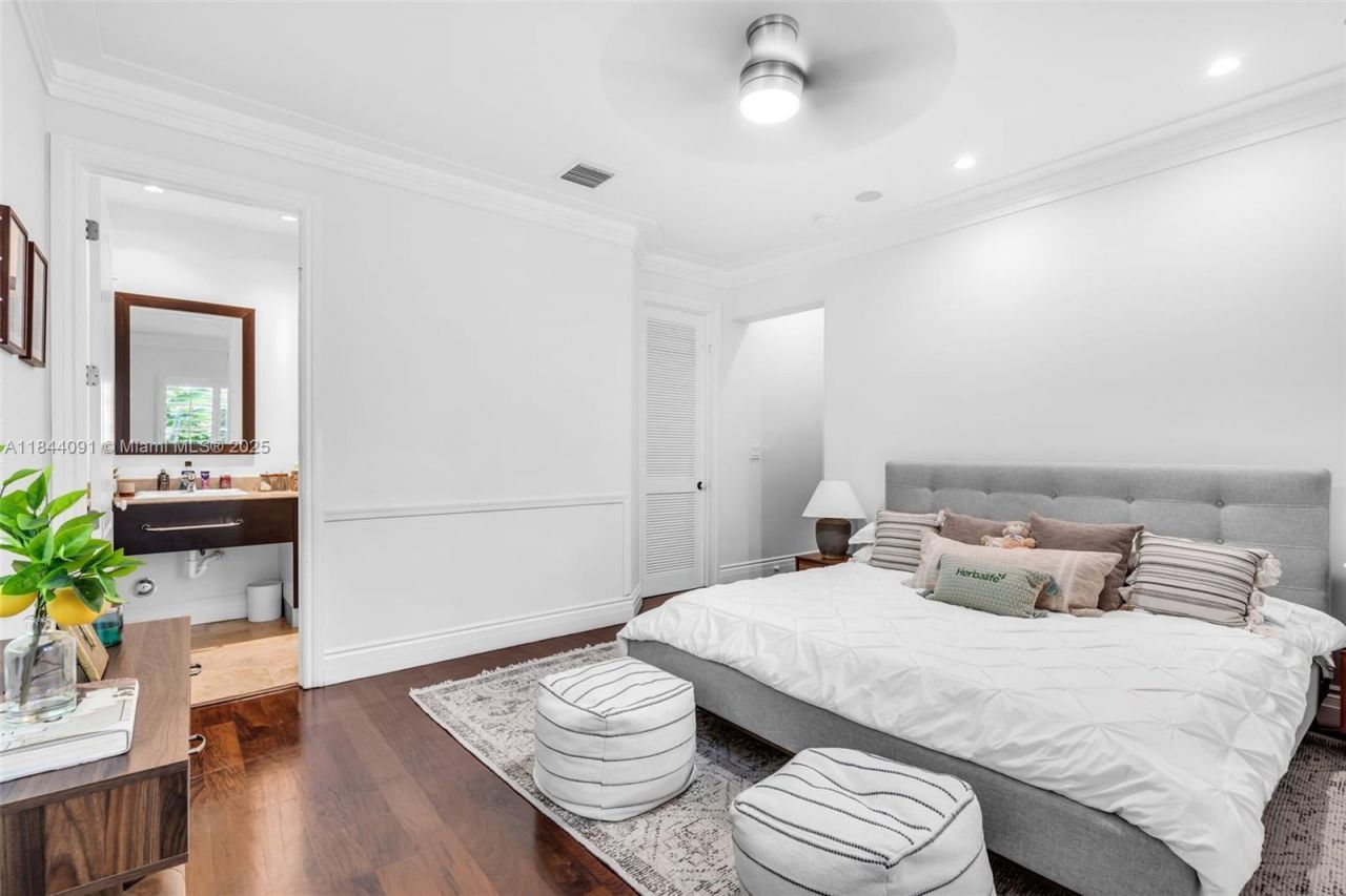 7320 SW 79th Ct, Miami, FL 33143 Photo