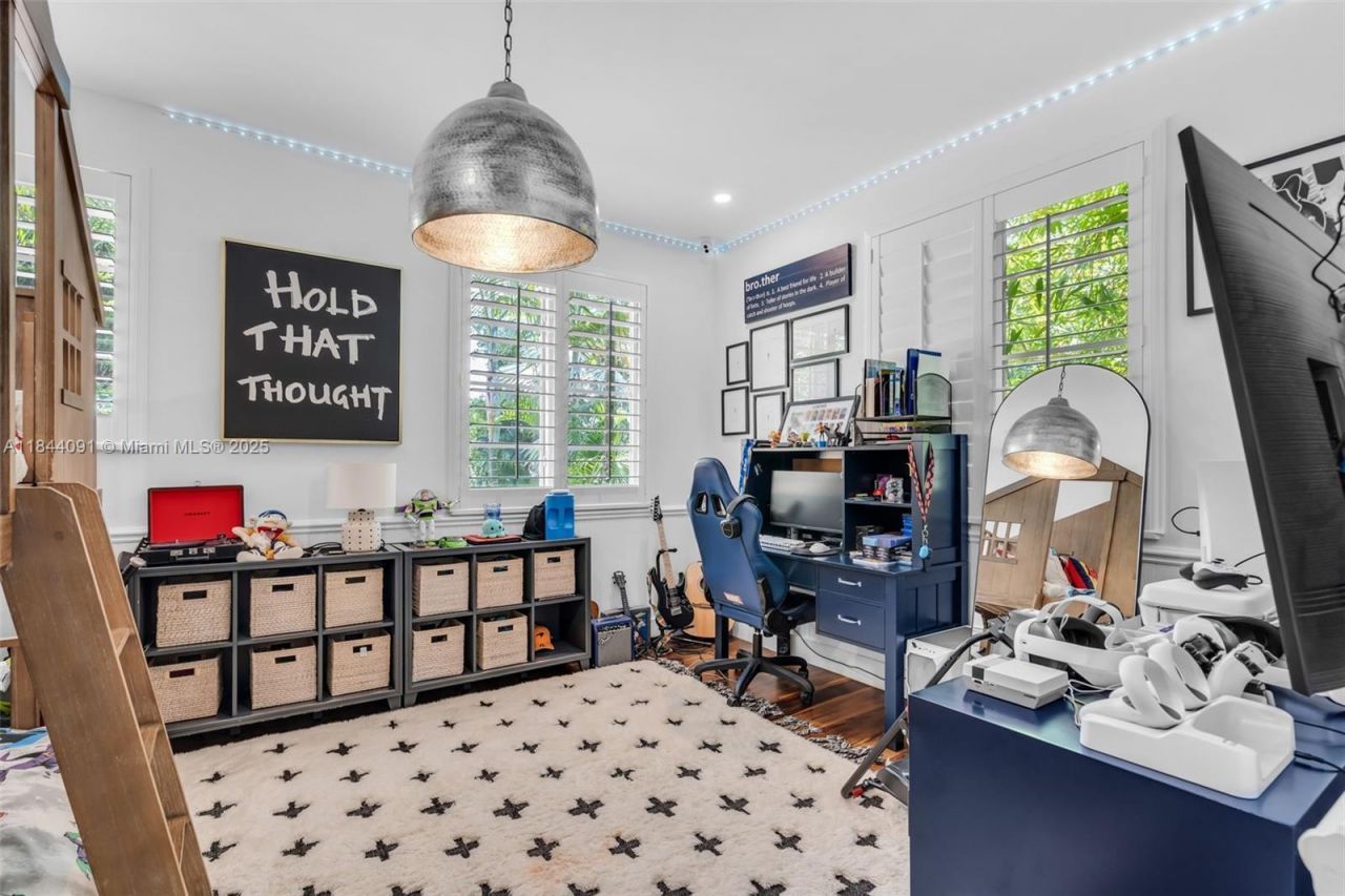 7320 SW 79th Ct, Miami, FL 33143 Photo