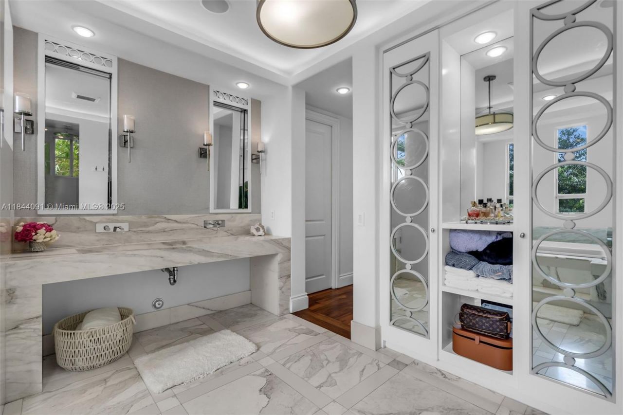 7320 SW 79th Ct, Miami, FL 33143 Photo