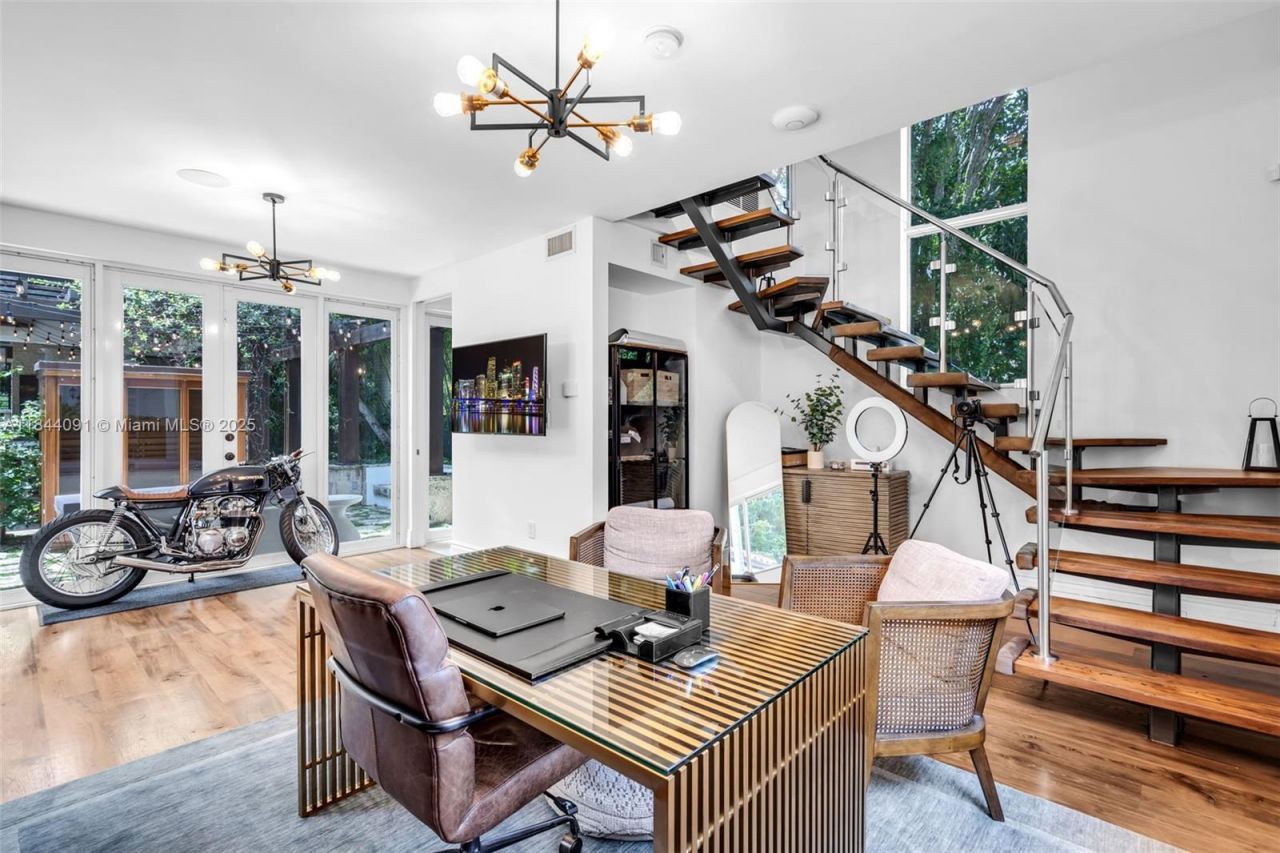 7320 SW 79th Ct, Miami, FL 33143 Photo