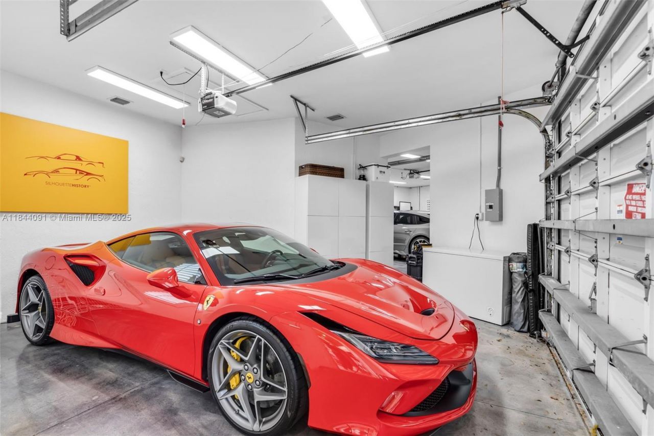 7320 SW 79th Ct, Miami, FL 33143 Photo