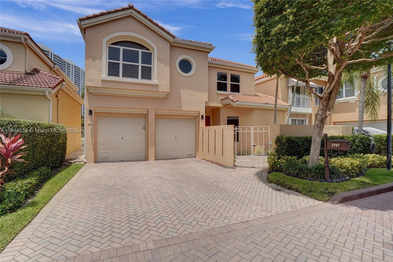 3757 NE 208th Ter., Aventura, FL 33180 Photo