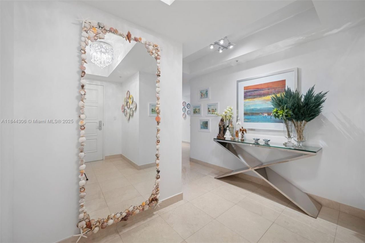 150 Sunny Isles Blvd, Unit TH301, Sunny Isles Beach, FL 33160 Photo