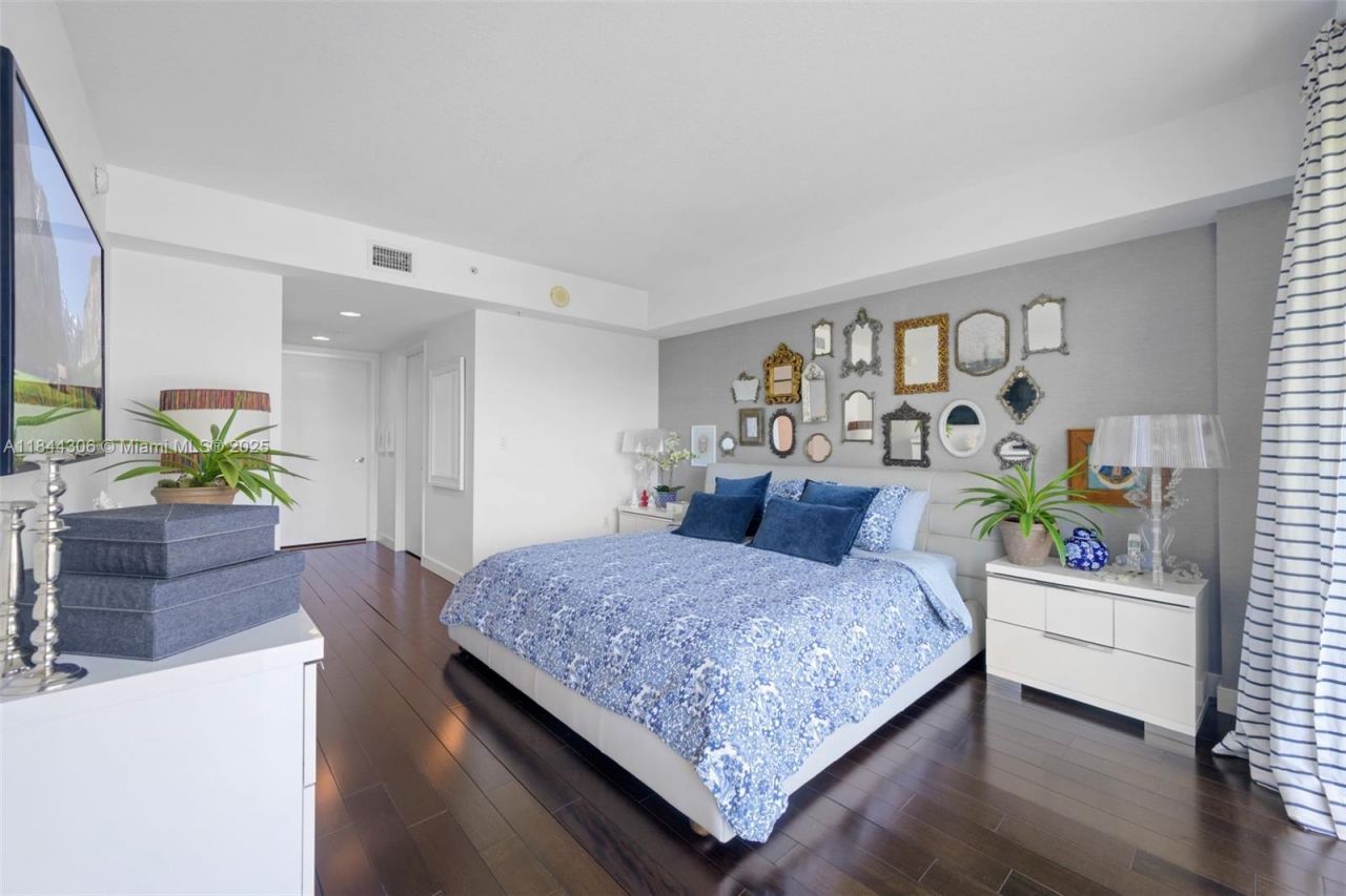 150 Sunny Isles Blvd, Unit TH301, Sunny Isles Beach, FL 33160 Photo