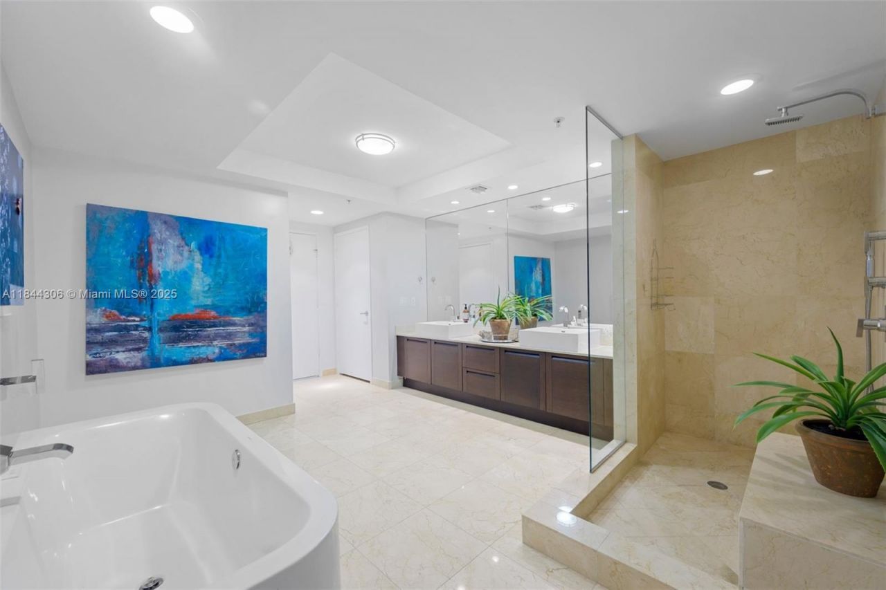 150 Sunny Isles Blvd, Unit TH301, Sunny Isles Beach, FL 33160 Photo
