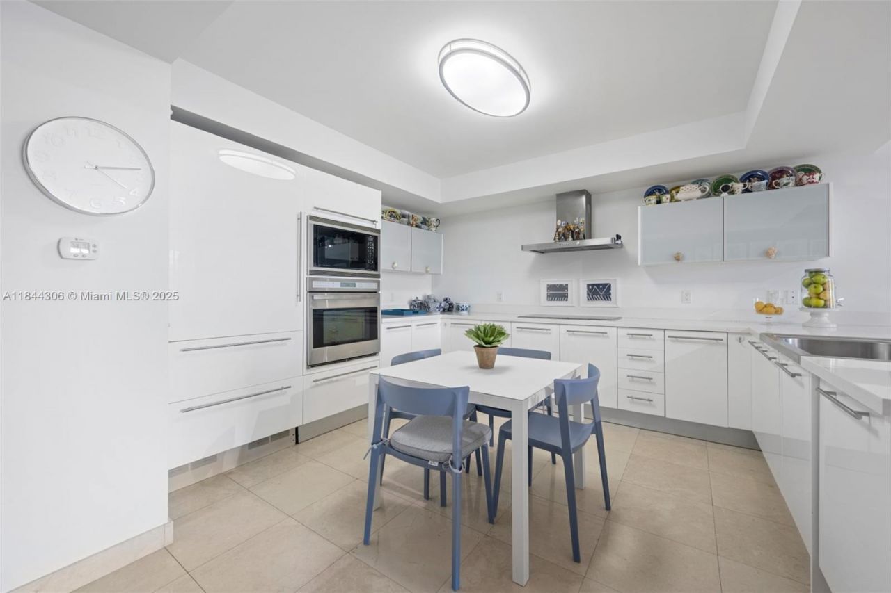 150 Sunny Isles Blvd, Unit TH301, Sunny Isles Beach, FL 33160 Photo