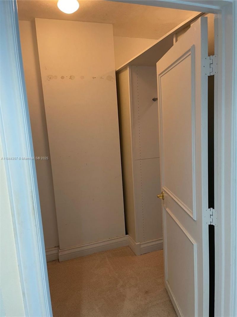 5025 Collins Ave, Unit 1908, Miami Beach, FL 33140 Photo