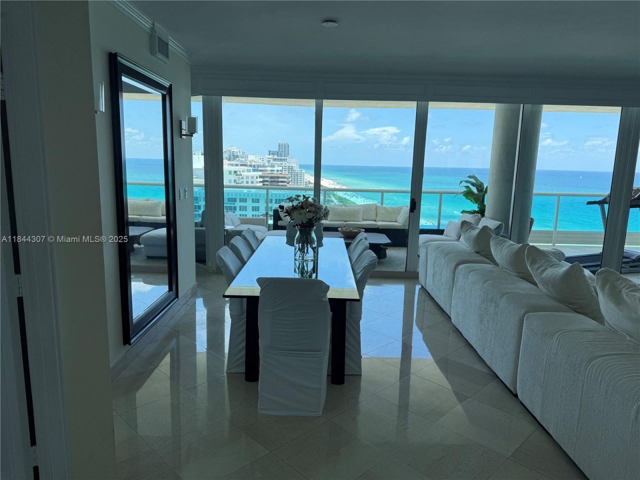 5025 Collins Ave, Unit 1908, Miami Beach, FL 33140 Photo