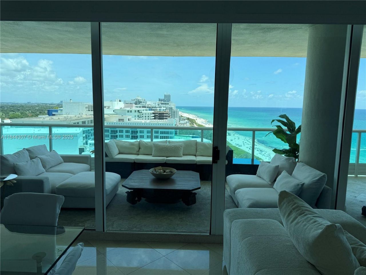 5025 Collins Ave, Unit 1908, Miami Beach, FL 33140 Photo