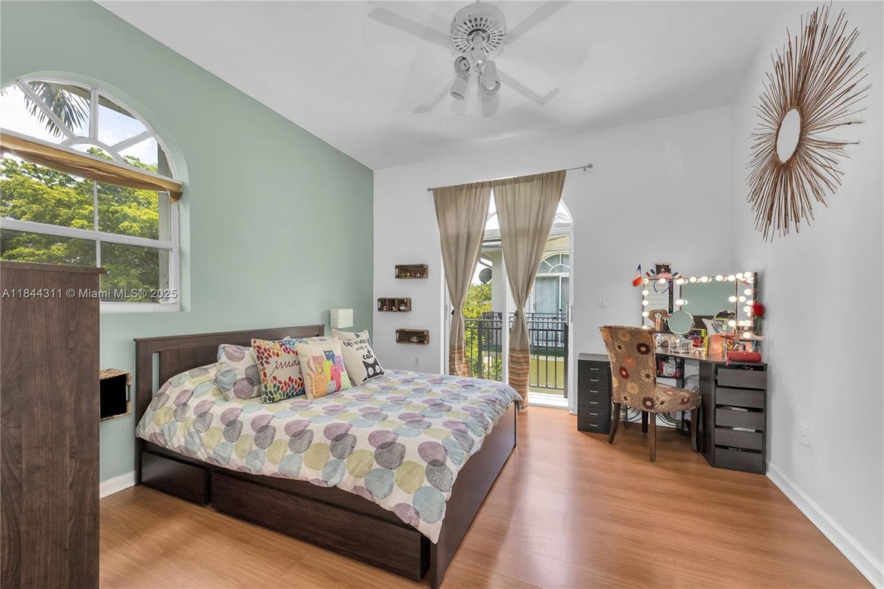 2850 Coconut Ave, Unit 15, Miami, FL 33133 Photo