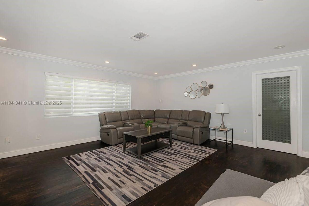 7475 SW 134th St, Pinecrest, FL 33156 Photo