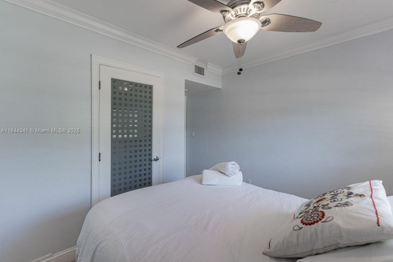 7475 SW 134th St, Pinecrest, FL 33156 Photo