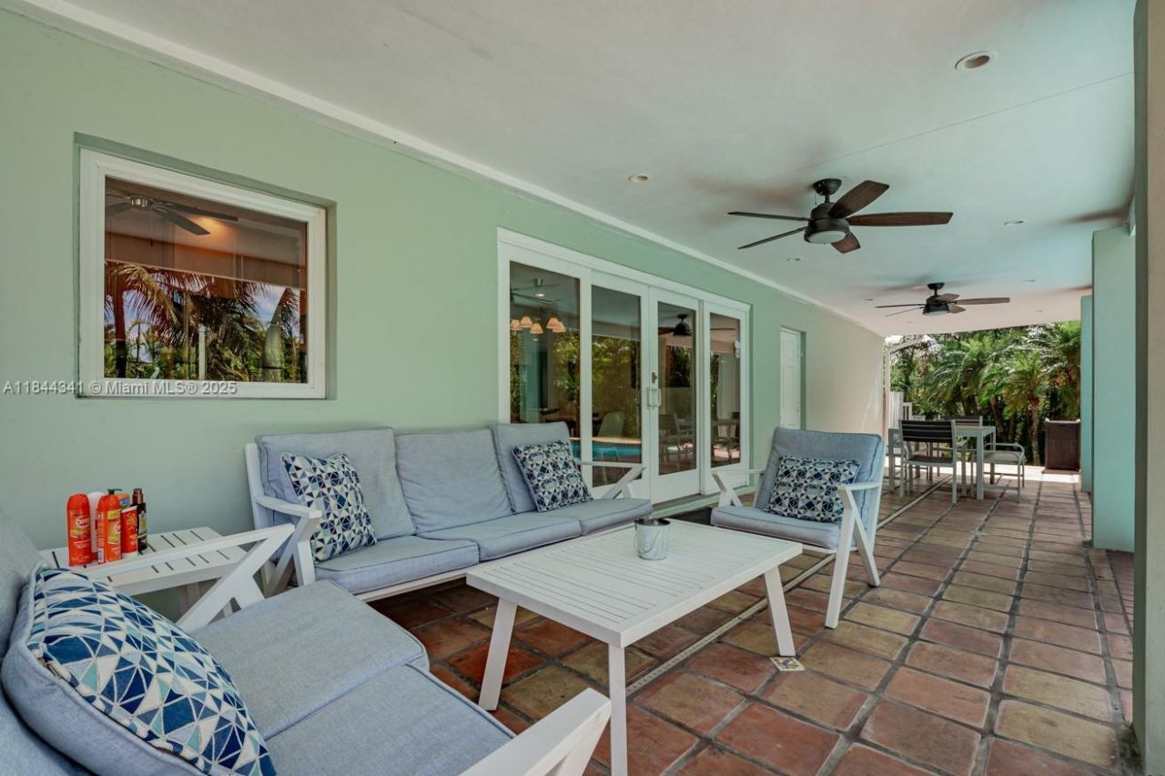 7475 SW 134th St, Pinecrest, FL 33156 Photo