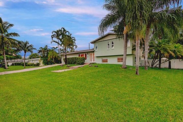 7475 SW 134th St, Pinecrest, FL 33156 Photo