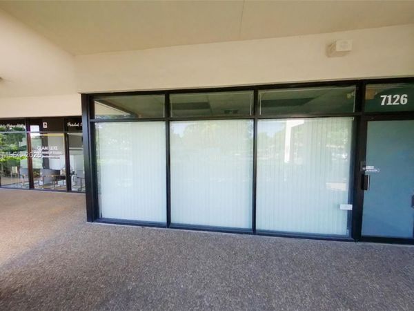 7126 W Mcnab Rd, Tamarac, FL 33321